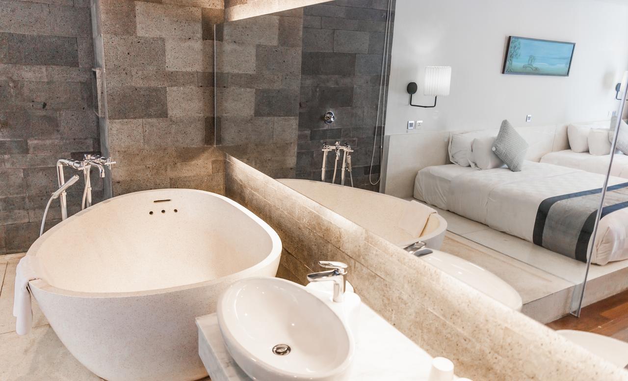 Suites By Watermark Hotel And Spa Jimbaran Exteriör bild